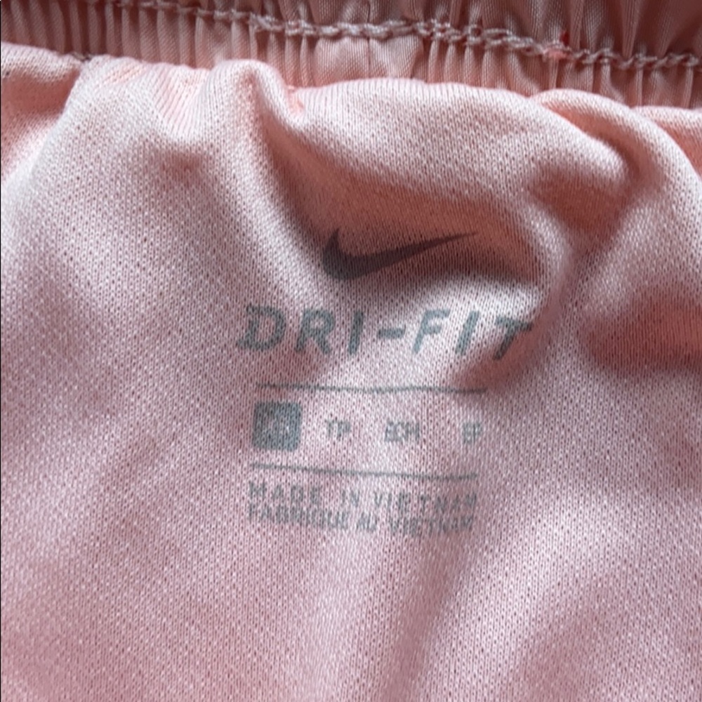 Nike athletic shorts - Picture 4 of 4